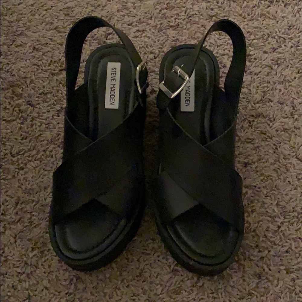Steve Madden platform sandals
